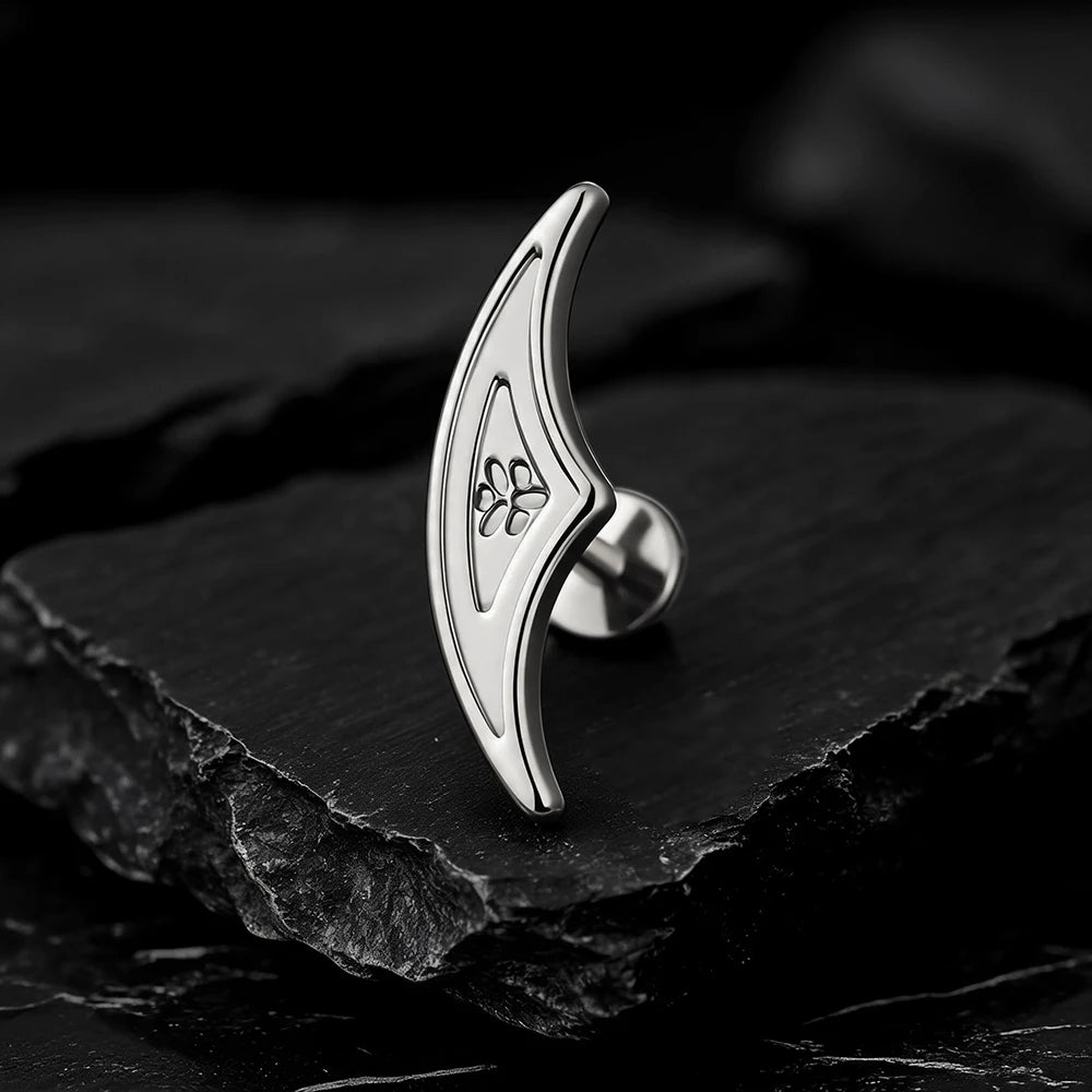 Éclipse – labret en titane ASTM F136 – collection Black Halo – Lucifer Ink Studio