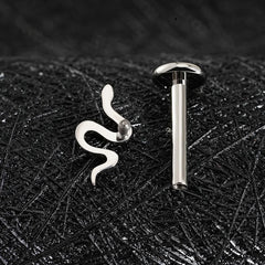 Viper – labret en titane ASTM F136 – collection Black Halo – Lucifer Ink Studio